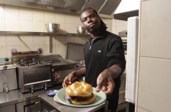 Laurent Kalala, champion francilien du burger : « Il n&rsquo;y a pas de McDo africain »