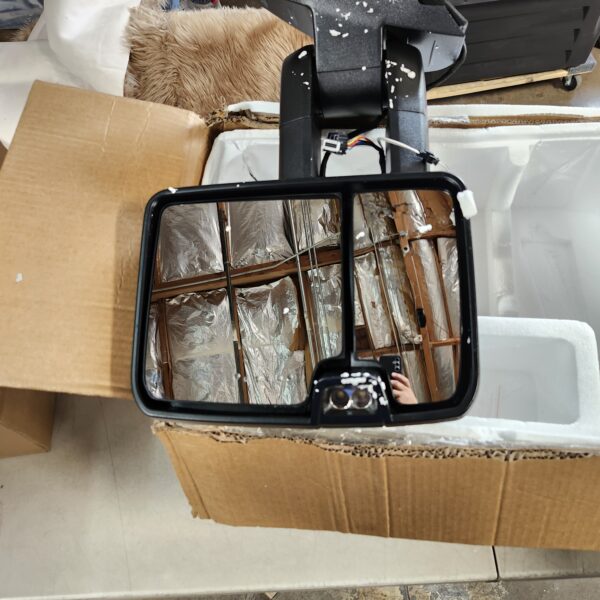 ***ONE OF THE LEFT MIRROR GLASS IS BROKEN***Towing Mirror Compatible with 2007-2013 Chevy Silverado 1500, GMC Sierra 2014 2500HD 3500HD Tow Mirrors, Pair Side Mirror Power Adjusted Heated Glass Turn Signal Backup Light Extendable Pair Set | EZ Auction