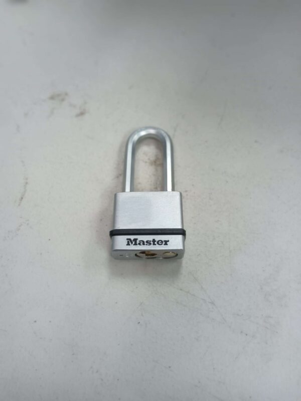 ***NO KEYS*** MASTER LOCK | EZ Auction