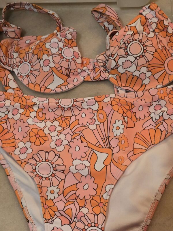 *SIZE M* SHENHE Women's Underwire Bikini Floral Print Two Piece Bikini Set Swimsuit | EZ Auction