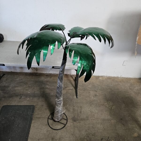 56'' tall palm tree perfect for garden decoration made of metal | EZ Auction