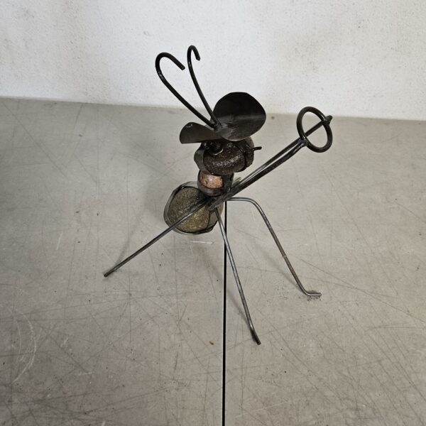 Ant figure for garden decoration, made of metal and stone | EZ Auction