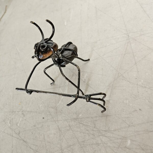 Worker ant figure perfect for garden decoration, handcrafted with metal | EZ Auction