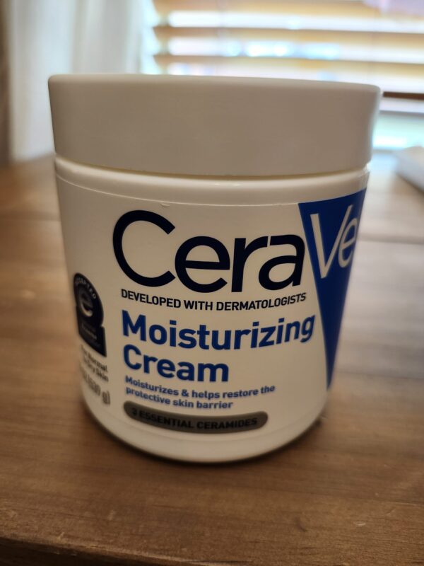 Moisturizing Cream (19oz) | EZ Auction