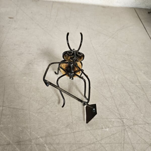 Worker ant figure perfect for garden decoration, handcrafted with metal | EZ Auction