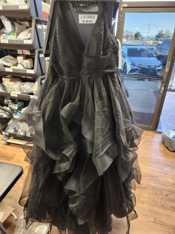 ***REFER TO IMAGES***PICTURE FOR REFERENCE***20W***WOMENS***FAIRY COUPLE Women's A-line V-Neck Cascading Ruffles Pleated Tulle Cocktail Dress | EZ Auction