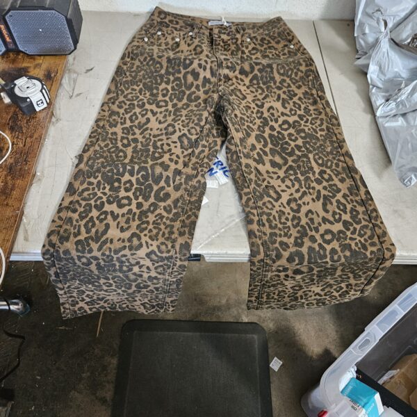 SIZE 31* Aelfric Eden Jeans for Women High Waist Leopard Print Jeans Cheetah Pants Straight Leg Unisex Sizing | EZ Auction