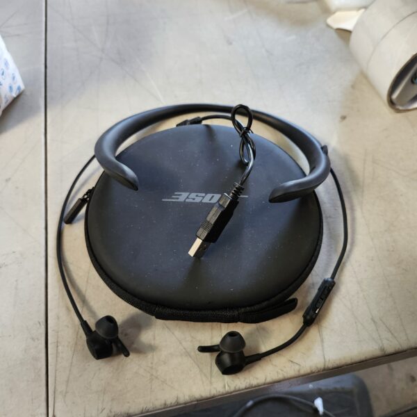 Bose Quietcontrol 30 Wireless Headphones, Noise Cancelling - Black | EZ Auction