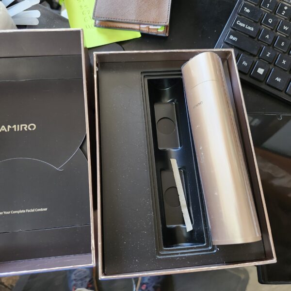 AMIRO R3 Turbo Facial RF Skin Tightening Device | EZ Auction