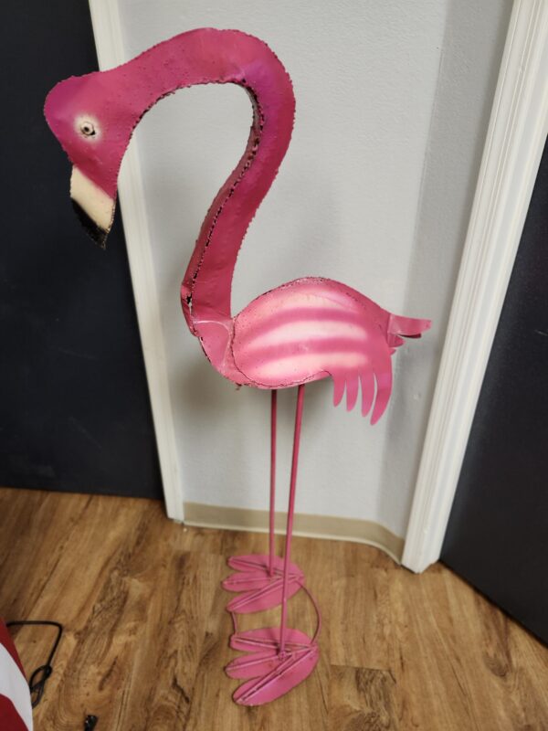 *** 5 FT TALL/ONLY ONE FLAMINGO****** ARTISINAL IMPORTED IRON WORK FLAMINGO STATUE. | EZ Auction