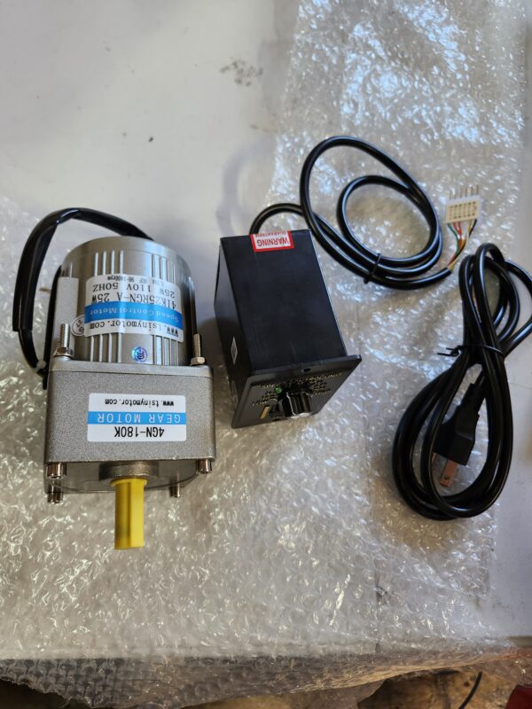 AC220V Reduction Gear AC Motor Set AC 110V 6W Slow-speed Forward And Reverse AC Single-phase Motor Set Governor 7.5-675Rpm - (Speed(RPM): 27rpm/ Voltage(V): AC 110V) | EZ Auction