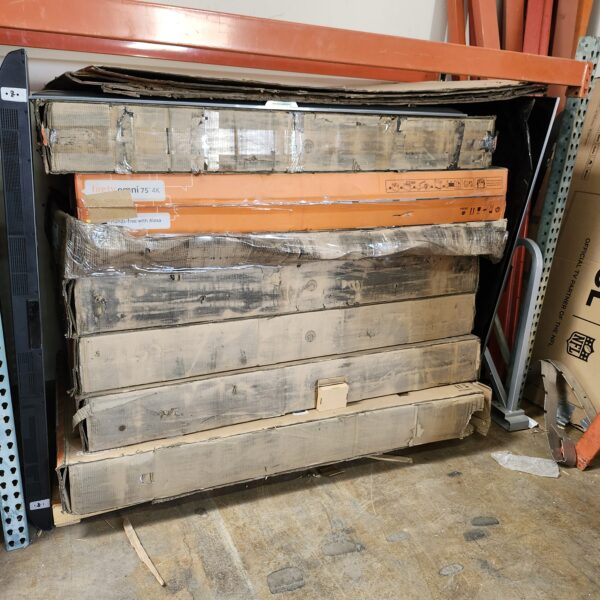 *** SALE AS IS, NO RETURNS *** PALLET OF BROKEN TVS FOR PARTS ONLY, *** | EZ Auction