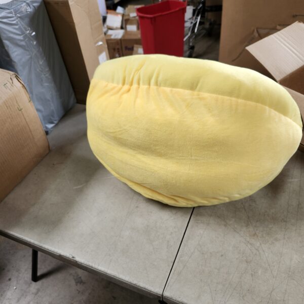 SILICUTE Dog Bed Cat Bed Pet Bed Comfortable and Washable in Banana Shape and Color w/Removable Cushion | EZ Auction