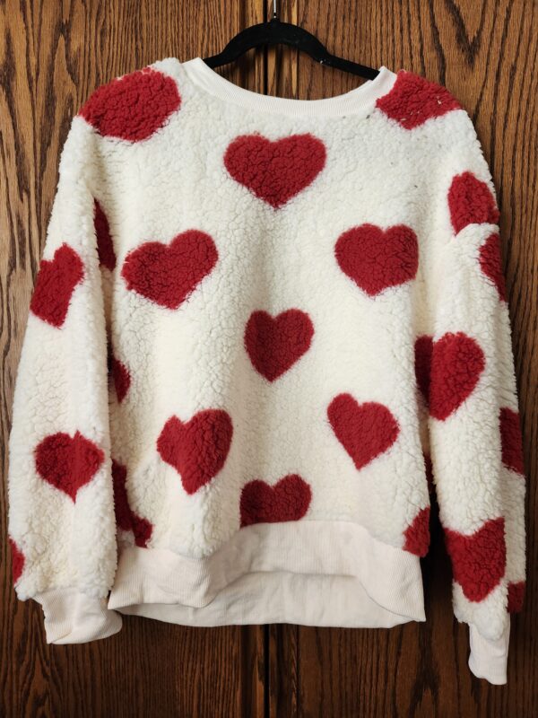 ***Size Medium***Women's Heart Pattern Sherpa Lined Fleece Sweaters Petite Length Winter Crewneck Sweatshirt for Cold Weater | EZ Auction