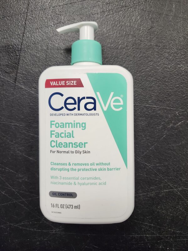 ***USED UNKNOWN EXPERATION DATE***CeraVe Foaming Facial Cleanser | Daily Face Wash for Oily Skin with Hyaluronic Acid, Ceramides, and Niacinamide| Fragrance Free | 16 Fluid Ounce | EZ Auction