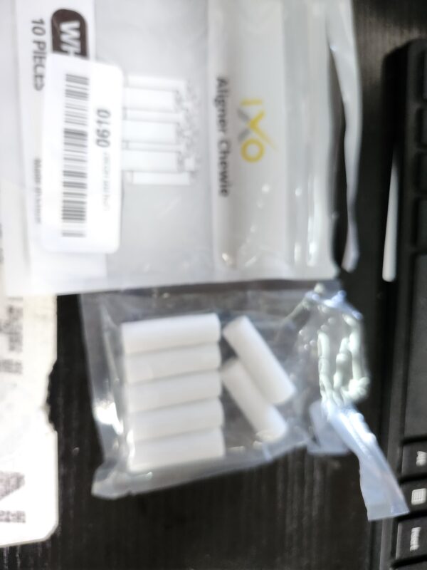 White Chewies for Aligner Trays, (7 Chewies per Bag) | EZ Auction