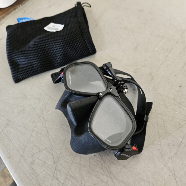 ***USED***Dive Mask w/Mount for All GoPro Hero Cameras for Scuba Diving, Snorkeling, Freediving (Black) | EZ Auction