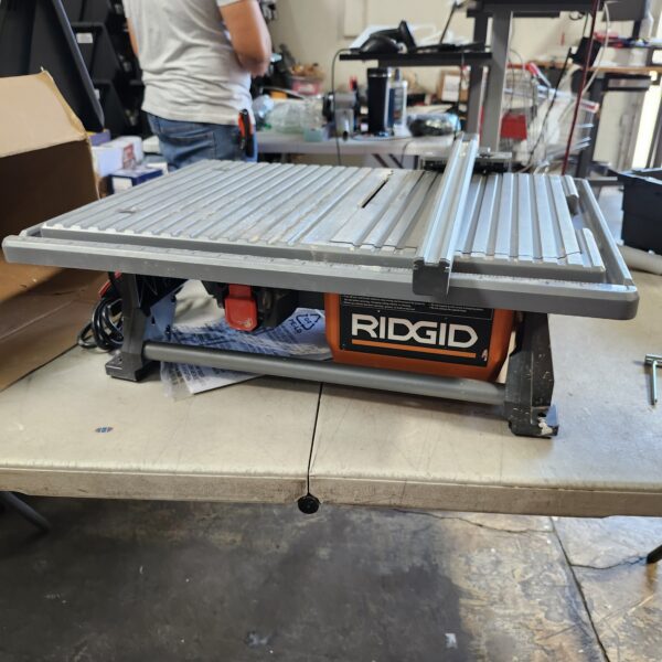 RIDGID 6.5-Amp 7 in. Blade Corded Table Top Wet Tile Saw | EZ Auction