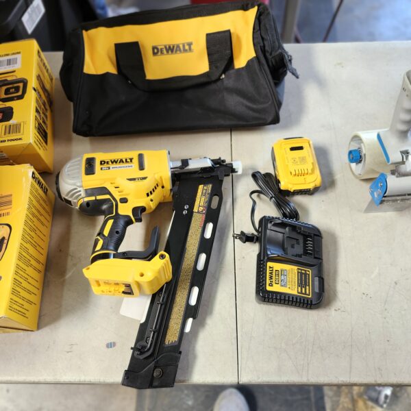 DEWALT 20V MAX XR Lithium-Ion Cordless Brushless 2-Speed 21° Plastic Collated Framing Nailer with 4.0Ah Battery and Charger | EZ Auction