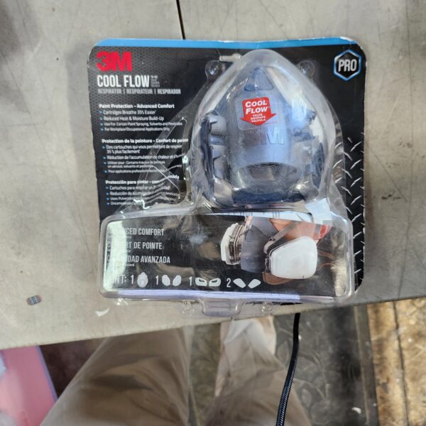 3M Professional Paint Spray Respirator Medium | EZ Auction