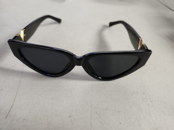 Vintage Cat Eye Sunglasses Women Fashion Luxury Sun Glasses Female Eyewear UV400 | EZ Auction