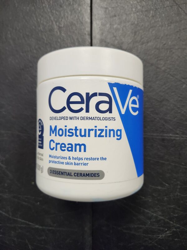 ***NEW OPEN BOX EXPERATION DATE UNKNOWN***CeraVe Moisturizing Cream | Body and Face Moisturizer for Dry Skin | Body Cream with Hyaluronic Acid and Ceramides | Daily Moisturizer | Oil-Free | Fragrance Free | Non-Comedogenic | 19 Ounce | EZ Auction