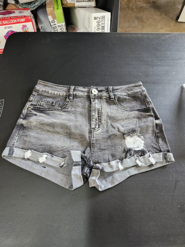 Size M* Women's High Waisted Ripped Rolled Hem Distressed Striaght Denim Jean Shorts | EZ Auction