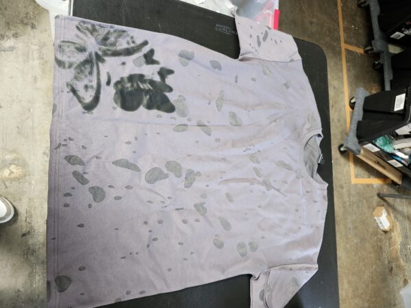 Size M *NEV Distressed Butterfly Tee | EZ Auction