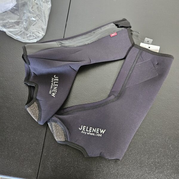 SIZE XS* JELENEW Neoprene Thick Shoecovers | EZ Auction