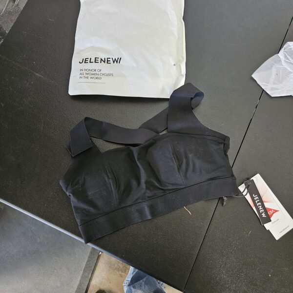 *** SIZE M/8 ***Black Sports Bra JELENEW | EZ Auction