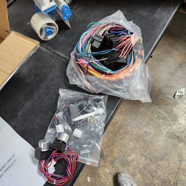 Universal 20 Circuit Wiring Harness Set for Chevy Mopar Ford Jeep Hotrods | EZ Auction