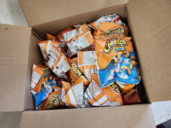 EXP 18/JUN/2024* Frito-Lay Doritos & Cheetos Mix Variety Pack Snack Chips, 40 Count Multipack | EZ Auction