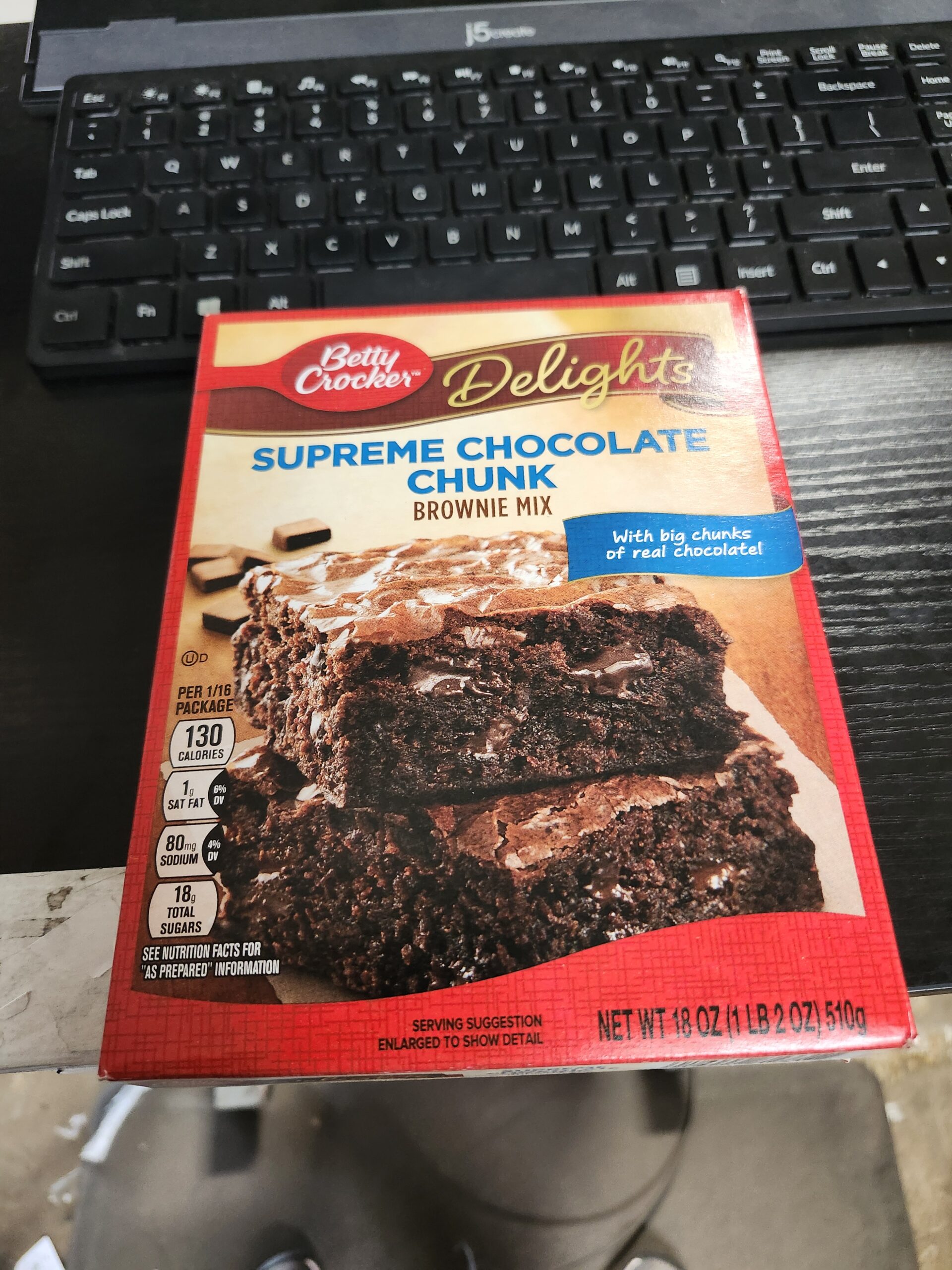EXPIRE 07/12/2024* Betty Crocker™ Supreme Chocolate Chunk Brownie Mix