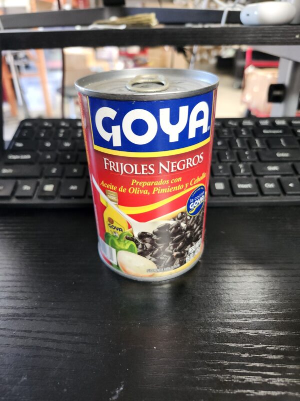 EXPIRE 10/22/2025* Goya Black Bean Soup, 15 oz | EZ Auction