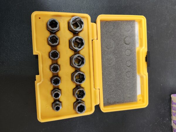 Amartisan Impact Bolt Extractor Tool, 13PC Bolt Nut Removal Extractor Socket Tool Set | EZ Auction