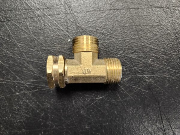 Hooshing Brass Garden Hose Tee Fitting 3/4" GHT Female x Male x Male Pipe Fittings Swivel Garden Hose Adapter | EZ Auction