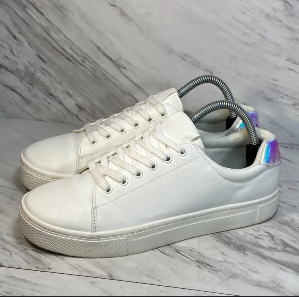 Women Trainers Sneakers Size 4 White | EZ Auction