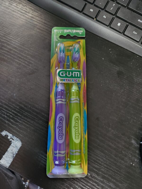 COLOR MAY VARY GUM Crayola Metallic Marker Toothbrush 227  | EZ Auction