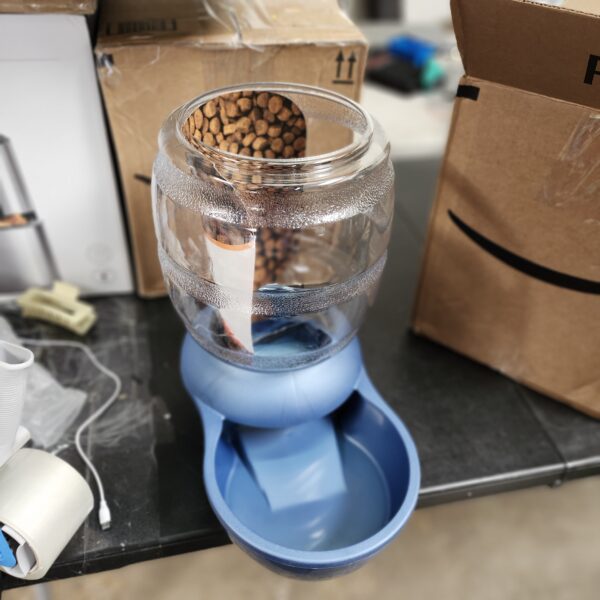 Petmate Replendish Gravity Feeder W/Microban, Pearl Peacock Blue, 2 LB, Made in USA | EZ Auction