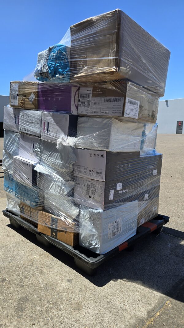 EST RETAIL $3495 PALLET OF 40 VACUUMS NEW AND USED NO REFUND SALE AS IS | EZ Auction