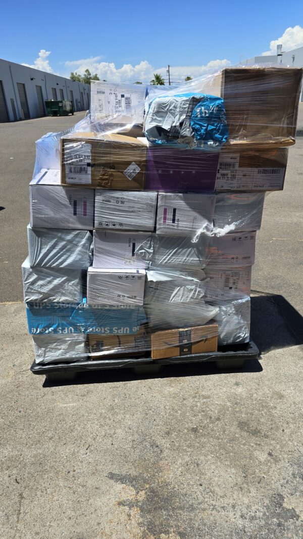 EST RETAIL $3495 PALLET OF 40 VACUUMS NEW AND USED NO REFUND SALE AS IS | EZ Auction