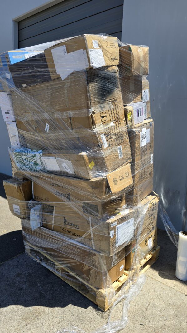 Unmanisted General Merchandise Pallet sold as is no refunds | EZ Auction