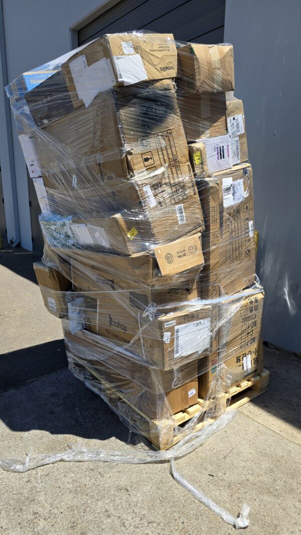 Unmanisted General Merchandise Pallet sold as is no refunds | EZ Auction