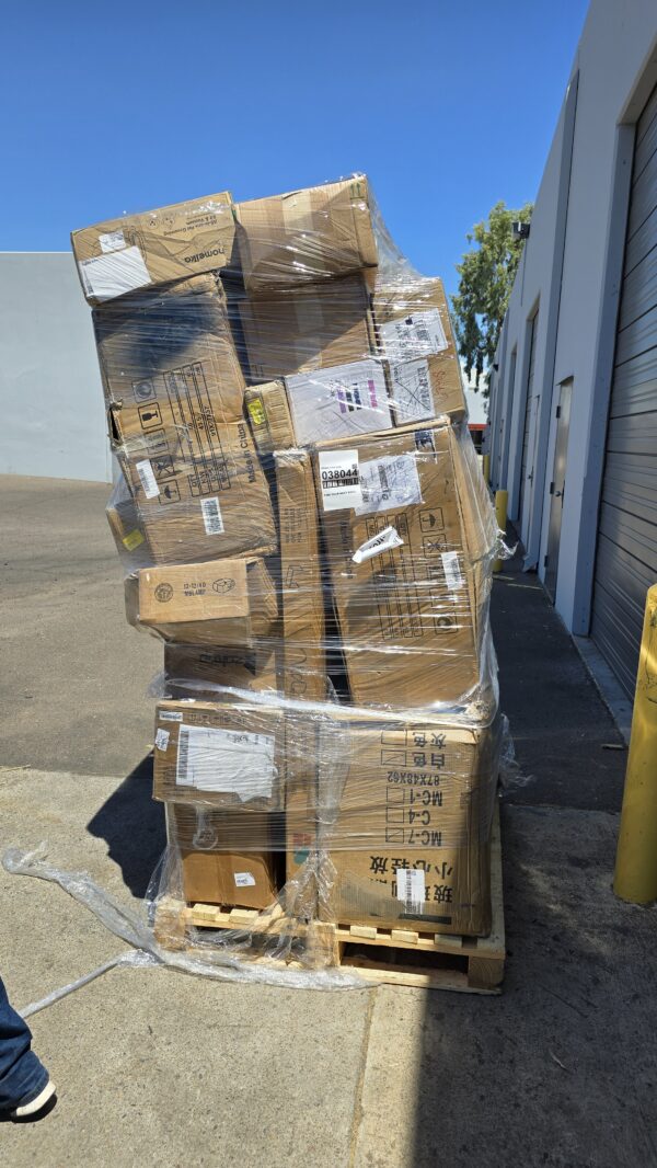 Unmanisted General Merchandise Pallet sold as is no refunds | EZ Auction