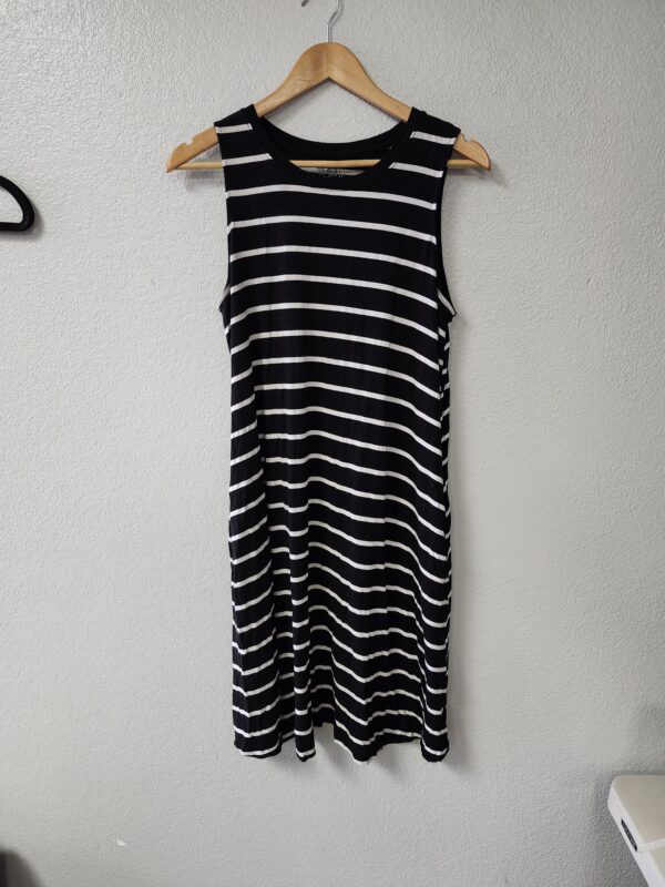 *** LARGE***Time and Tru Women's Sleeveless Knit Dress | EZ Auction