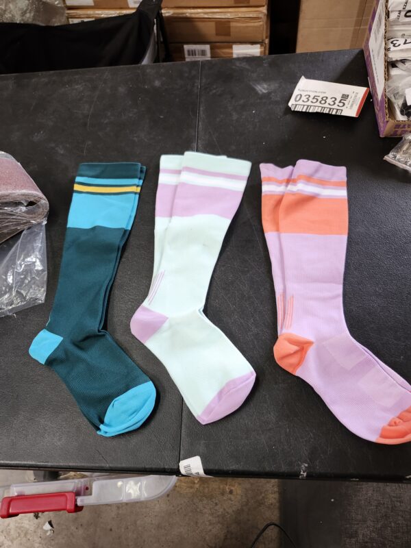 fenglaoda Compression Socks for Women Men 3 Pairs Graduated Compression Support Circulation Socks for Nurses | EZ Auction