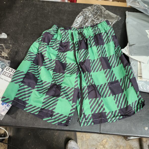*** SIZE M *** Men's Swim Trunks Green Board Beach Shorts Casual with Mesh Lining, Classic Black Green Check | EZ Auction