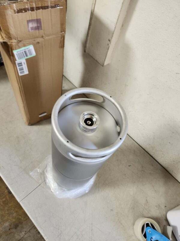 5 Gallon Commercial Beer Keg, 1/6 American Barrel Keg with D System Sankey Valve for Craft and Draft Beer (20L) | EZ Auction