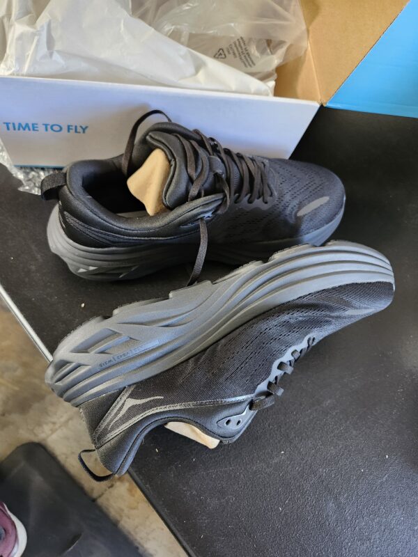 SIZE 10.5* HOKA ONE ONE Bondi 8 Mens Shoes | EZ Auction