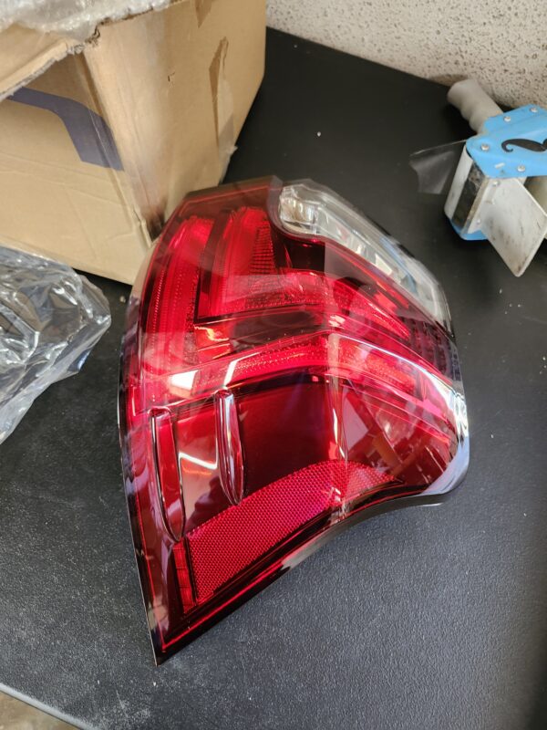 LED Rear Lamp Tail Light for Lexus LX570 2016-2021 - OEM: 6575376878 New Condition Red Lens and Housing Ideal for Lexus LX570 Owners and Enthusiasts (Passenger side) | EZ Auction